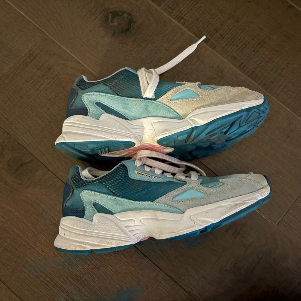 Adidas Falcon Blue Tint Tennies! - Picture 4 of 8